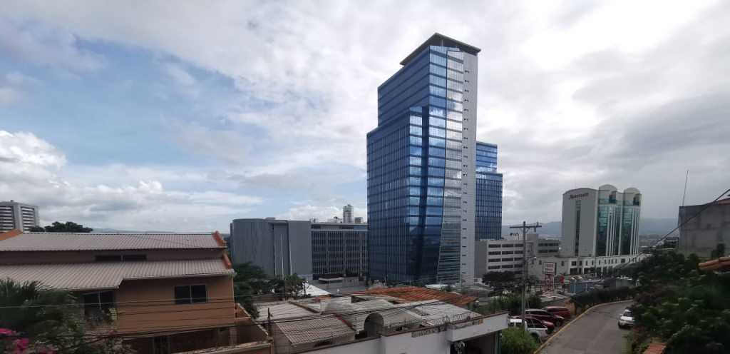 edifico moderno centro civico Honduras